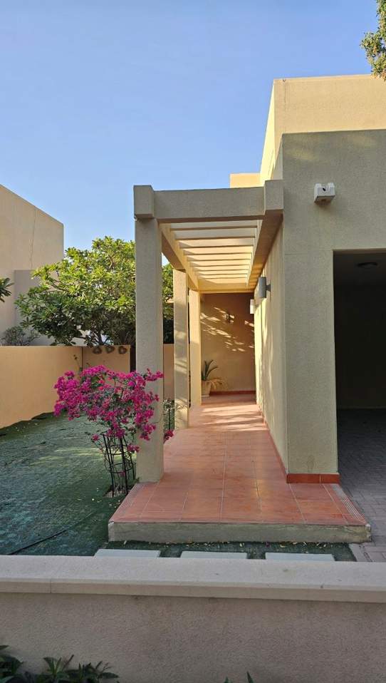Liminal Villa — supplementary view 2